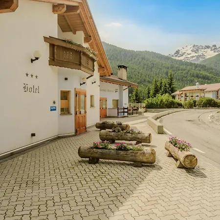 Hotiday Valdidentro Szálloda 3*