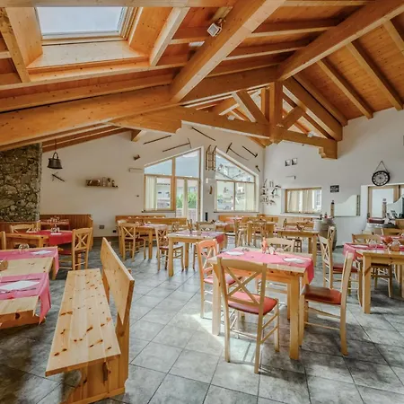 Hotiday Valdidentro 3* Bormio